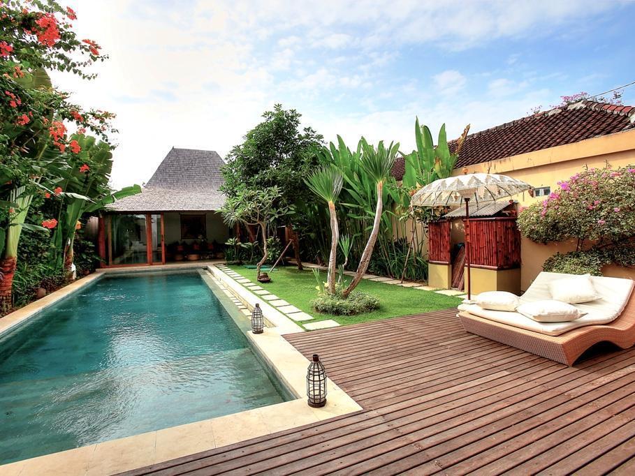 Villa Saffira, Seminyak - Pool, Garden, Rooftop - Walk To Beach And Cafes! Bagian luar foto